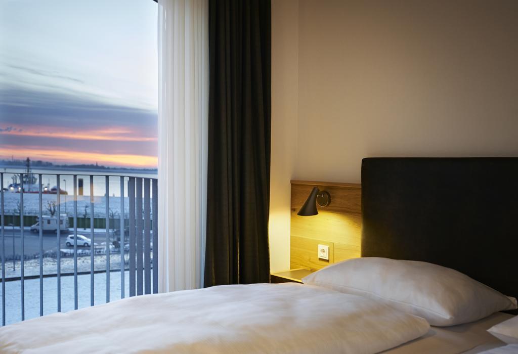 Im-Jaich Hotel Бремерхавен Екстериор снимка