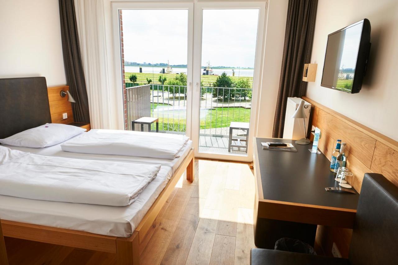 Im-Jaich Hotel Бремерхавен Екстериор снимка